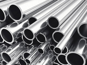 What are the similarities and differences between seamless pipe and welded pipe